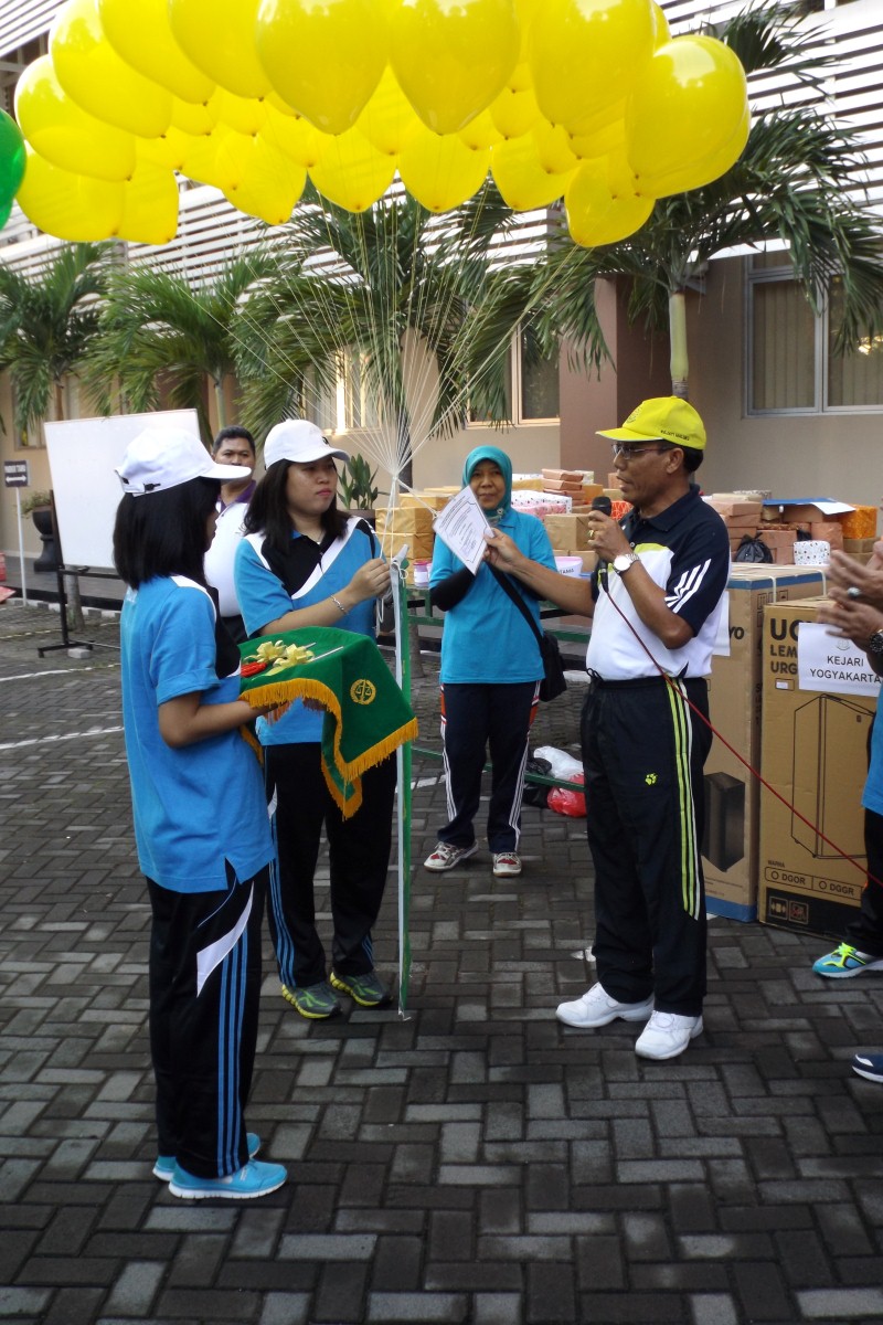 pembukaan por 2015 2